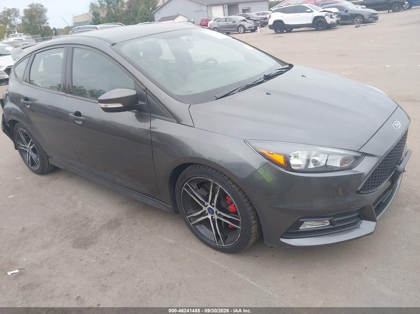 Vin: 1fadp3l97jl239432, lot: 46741482, ford focus st 2018 img_1