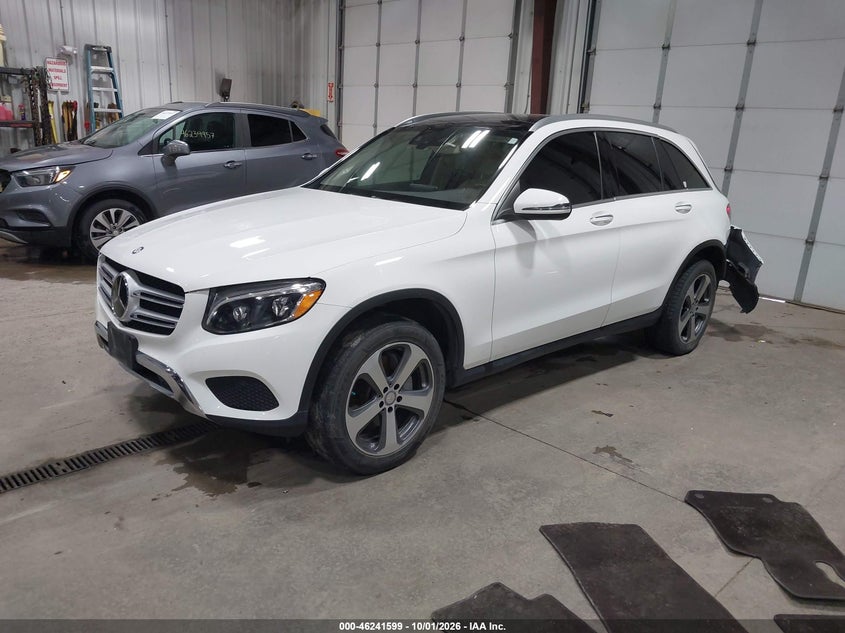 MERCEDES-BENZ GLC 300 - zdjęcie 2