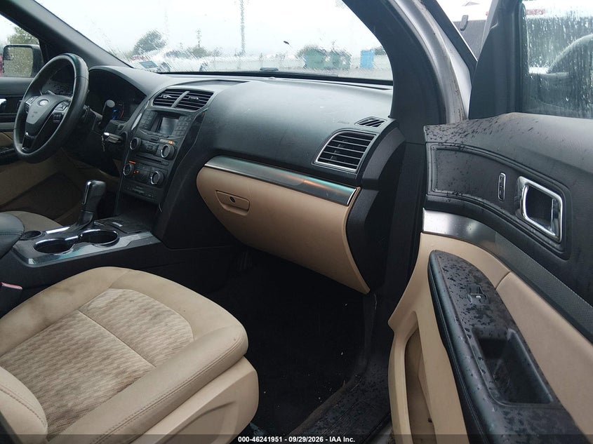2017 FORD EXPLORER · Фото 5