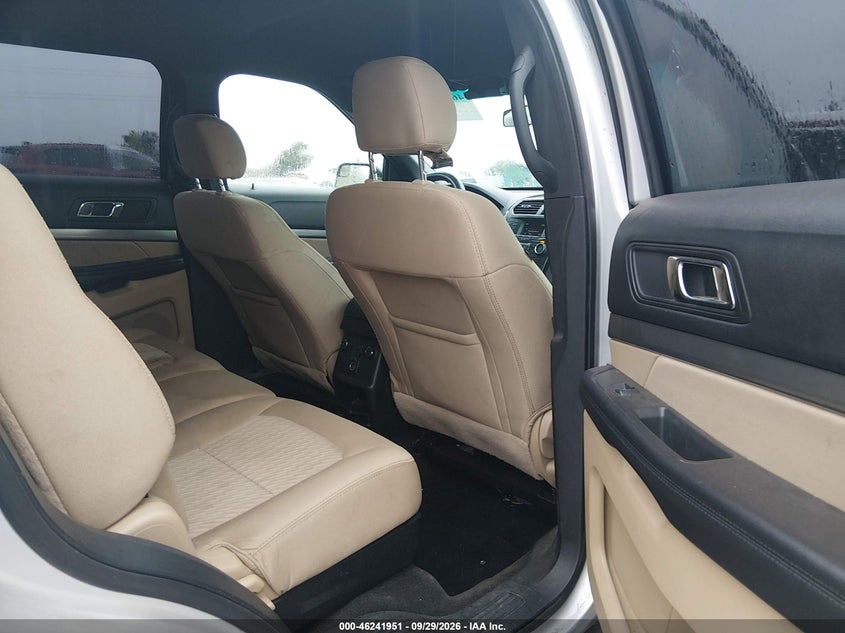 2017 FORD EXPLORER · Фото 8