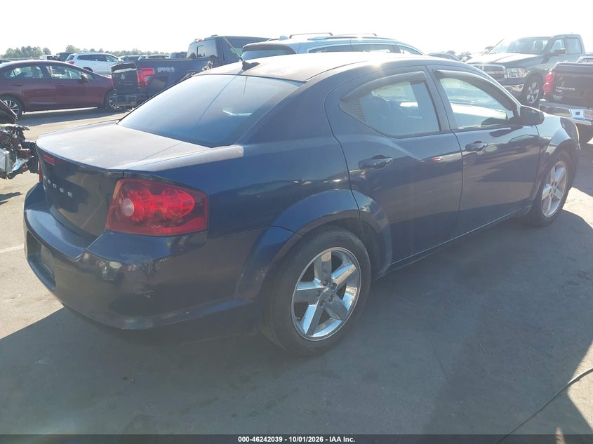 Фото 4 - DODGE AVENGER