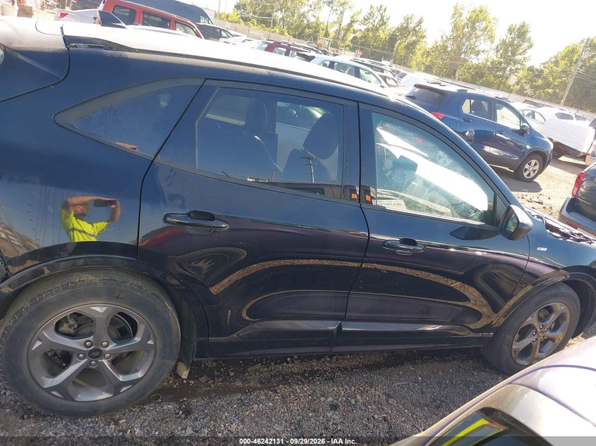 2024 FORD ESCAPE ST-LINE · Фото 14