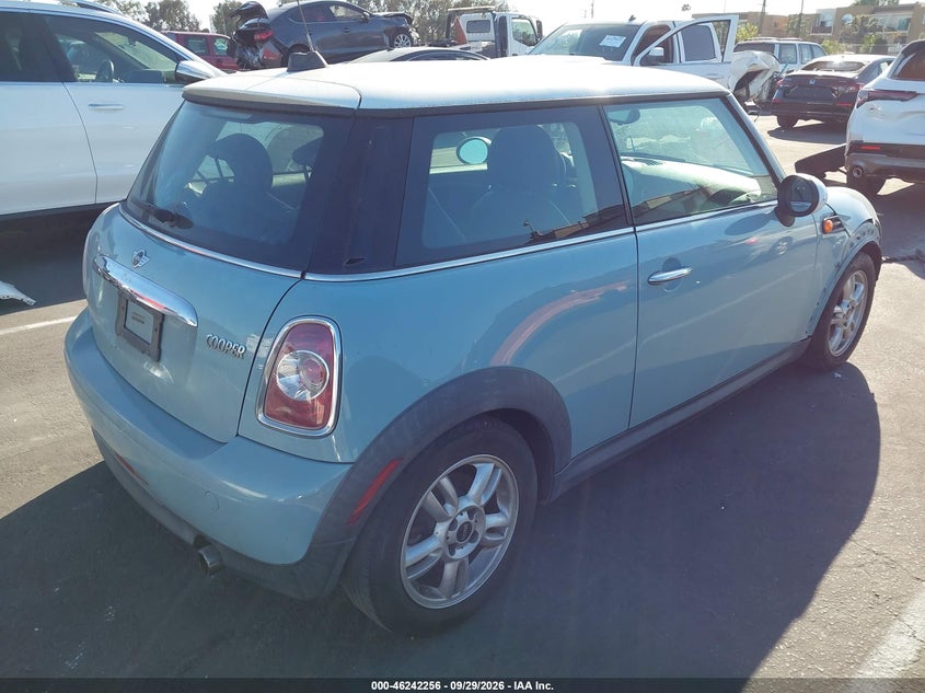 MINI HARDTOP 2013 VIN WMWSU3C52DT687795