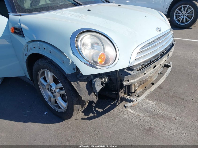 MINI HARDTOP 2013 VIN WMWSU3C52DT687795