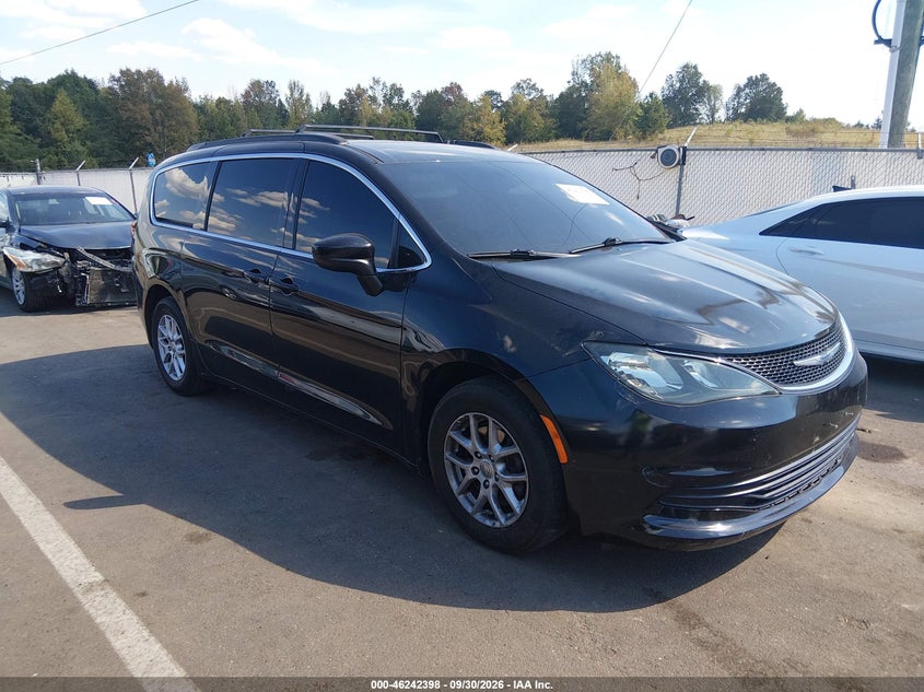 Vin: 2c4rc1dg7lr172371, lot: 46742392, chrysler voyager lxi 2020 img_1