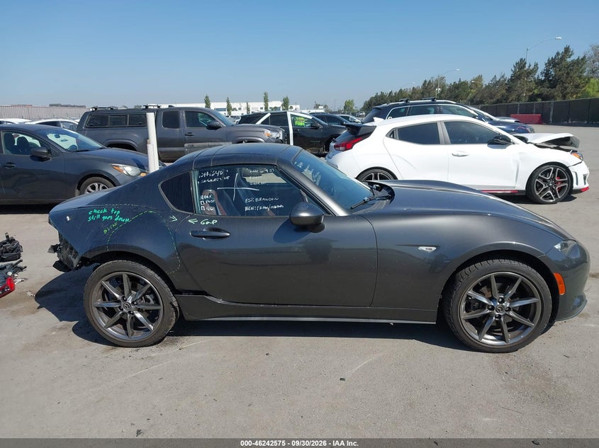 2017 MAZDA MX-5 MIATA RF LAUNCH EDITION · Фото 14