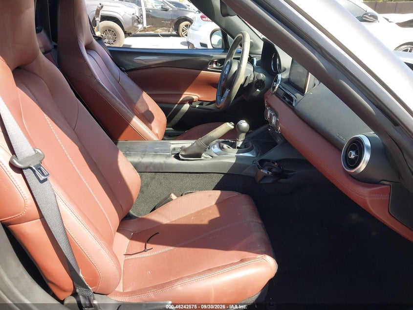 2017 MAZDA MX-5 MIATA RF LAUNCH EDITION · Фото 5