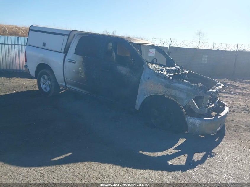 Vin: 1c6rr7km2ks726558, lot: 46742648, ram 1500 classic tradesman  4x4 5'7 box 20191