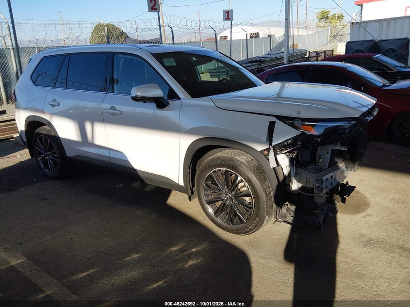 Vin: 5tdadab53ss014627, lot: 46742686, toyota grand highlander hybrid platinum max 2025 img_1