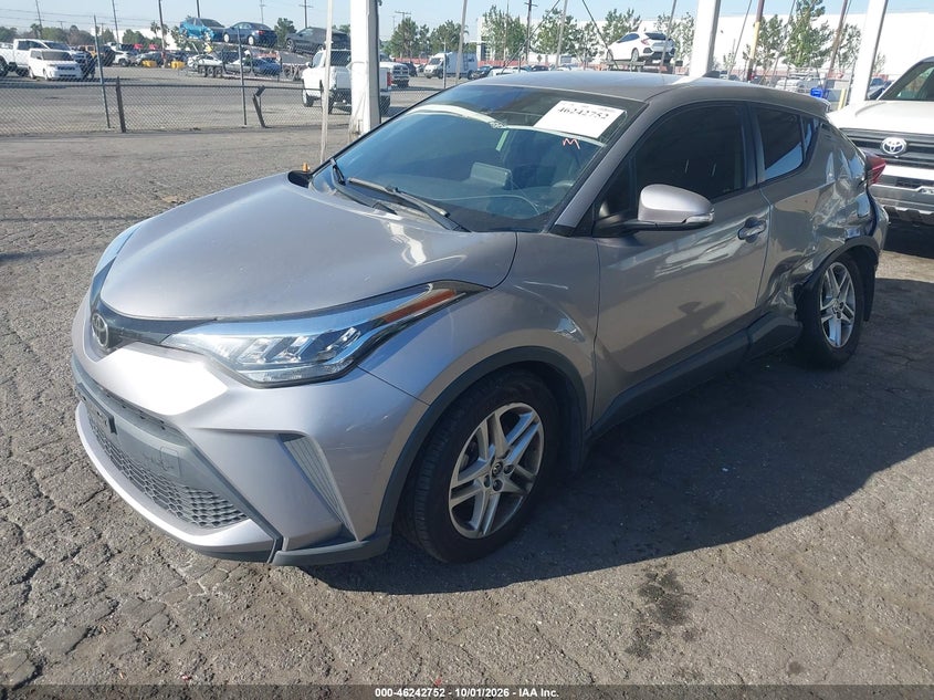TOYOTA C-HR - zdjęcie 2