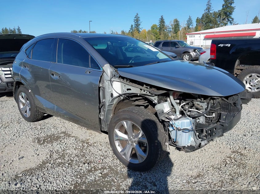 2017 Lexus Nx 200T, Перёд и зад, IAAI, VIN JTJBARBZ8H2105355