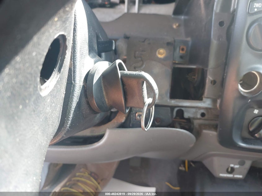 FORD RANGER 2002 VIN 1FTZR15EX2PA93210