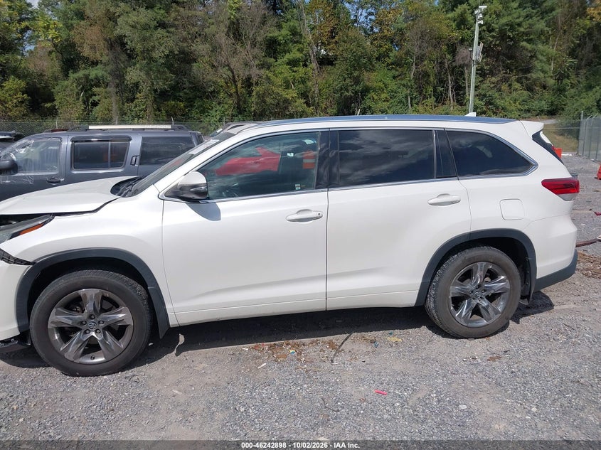 TOYOTA HIGHLANDER - zdjęcie 14