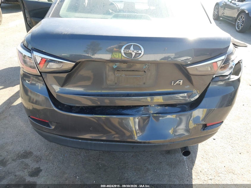 2016 SCION IA · Фото 6