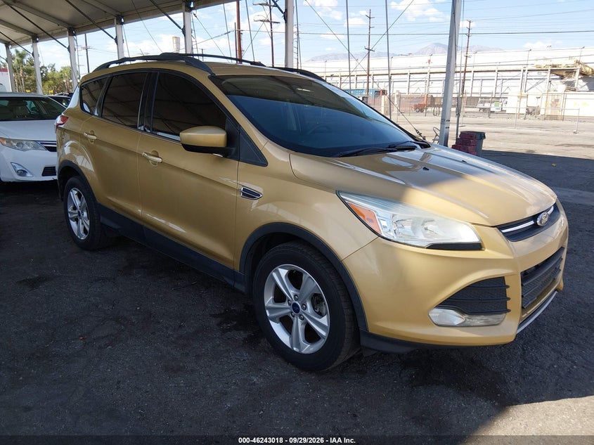 Vin: 1fmcu9g97fub72940, lot: 46743012, ford escape se 2015 img_1