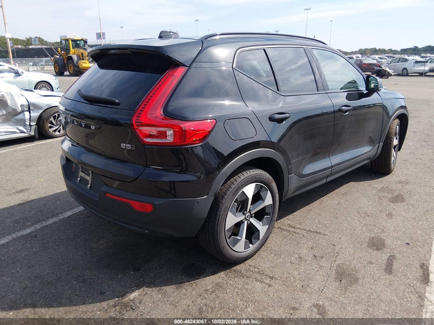Vin: yv4l12uc4t2760268, lot: 46743061, volvo xc40 plus, b5 awd gas (mild hybrid), dark 20264