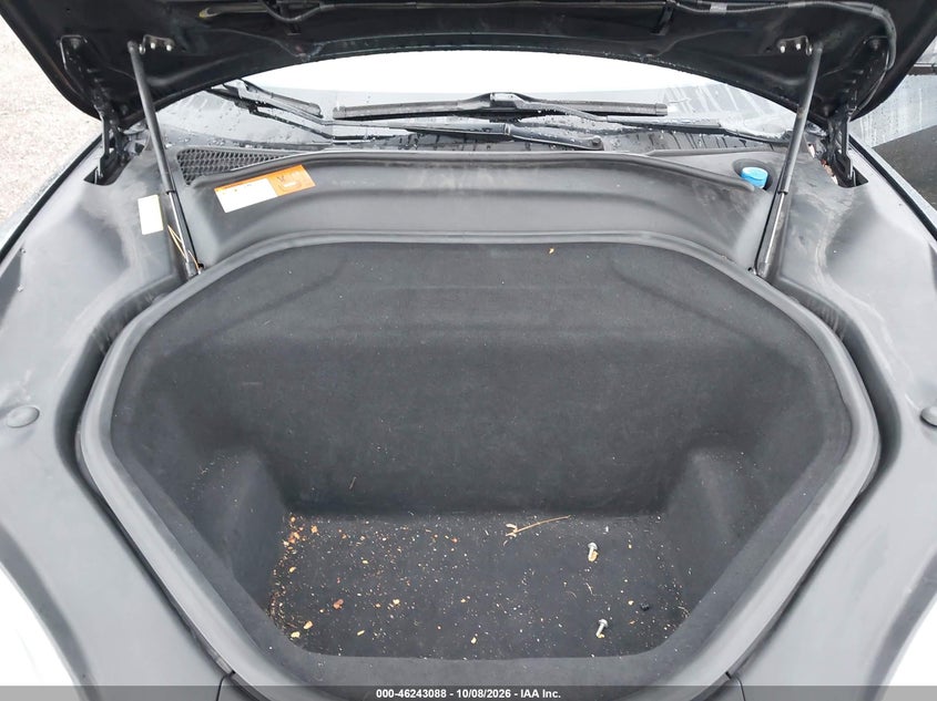 TESLA MODEL S - zdjęcie 10