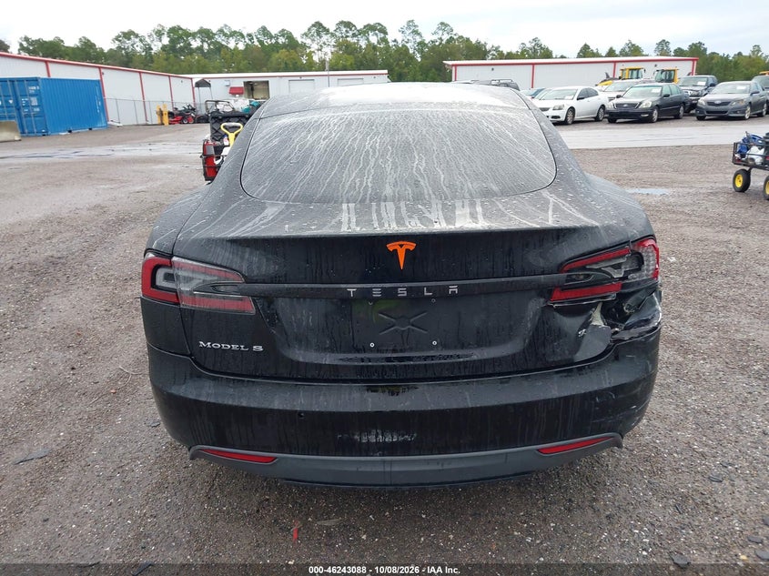 TESLA MODEL S - zdjęcie 16