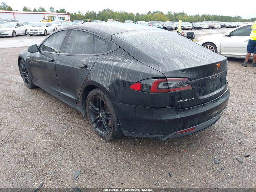 TESLA MODEL S - zdjęcie 3