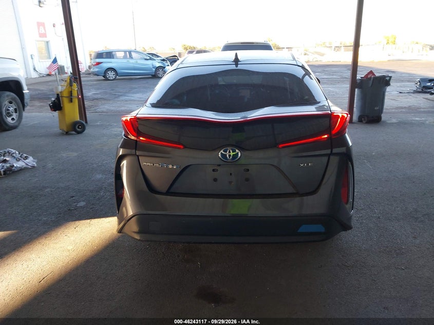 TOYOTA PRIUS PRIME - zdjęcie 16