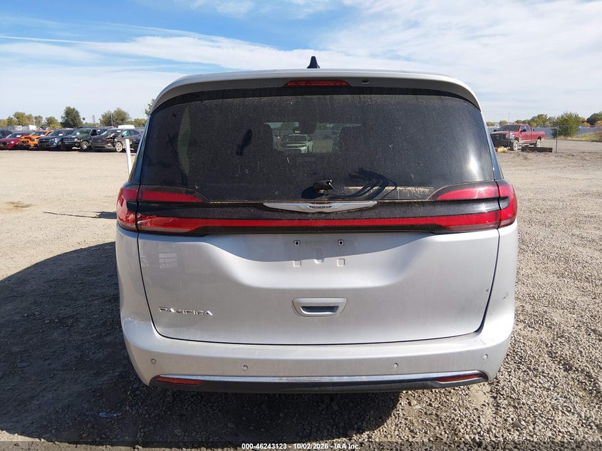 2024 CHRYSLER PACIFICA TOURING L · Фото 16