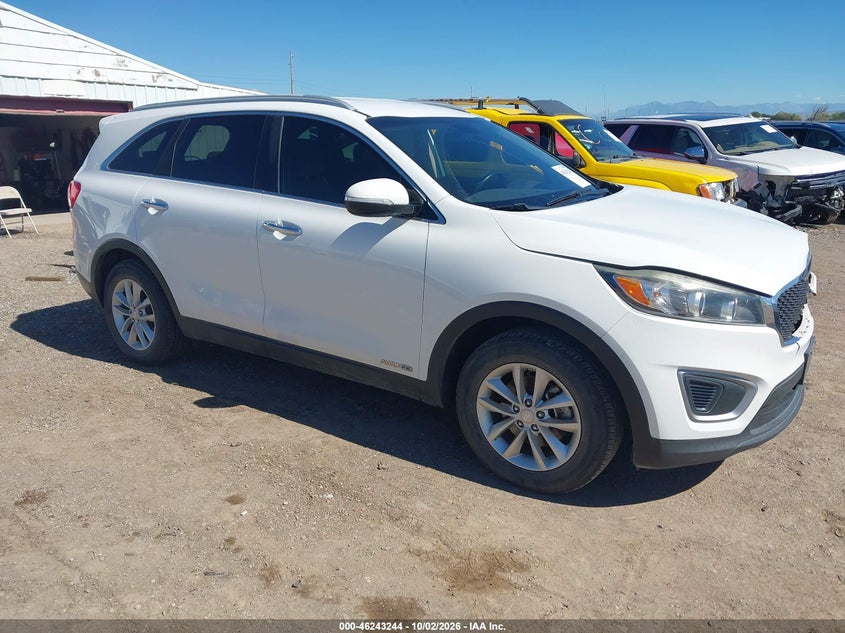 Vin: 5xypgda53hg232013, lot: 46743238, kia sorento 3.3l lx 20171
