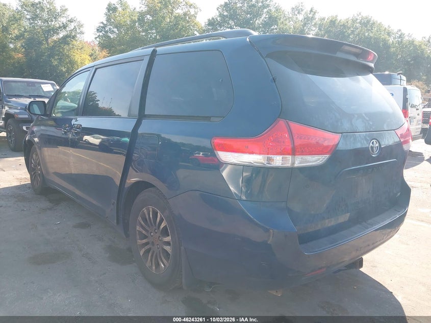 TOYOTA SIENNA 2011 VIN 5TDYK3DC9BS135321