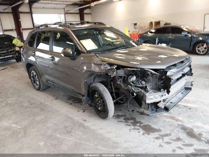 Vin: jf2sldbc5sh490858, lot: 46743321, subaru forester premium 2025 img_1