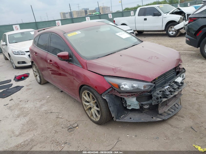 Vin: 1fadp3k28fl313596, lot: 46743339, ford focus se 2015 img_1