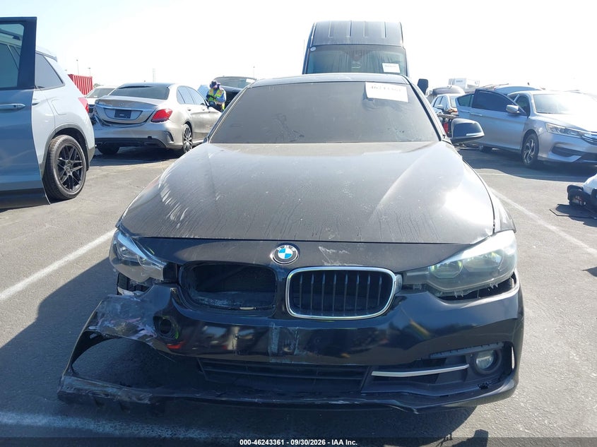 BMW 330I - zdjęcie 12