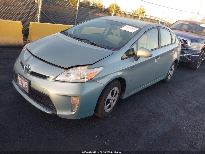 2014 TOYOTA PRIUS auction photo 2