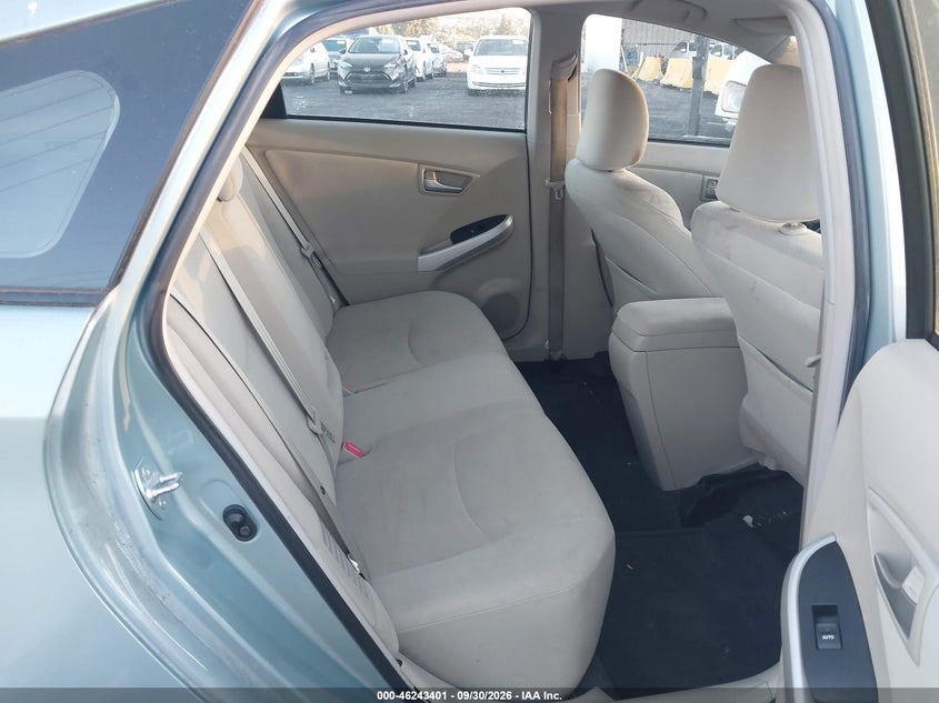 2014 TOYOTA PRIUS auction photo 8