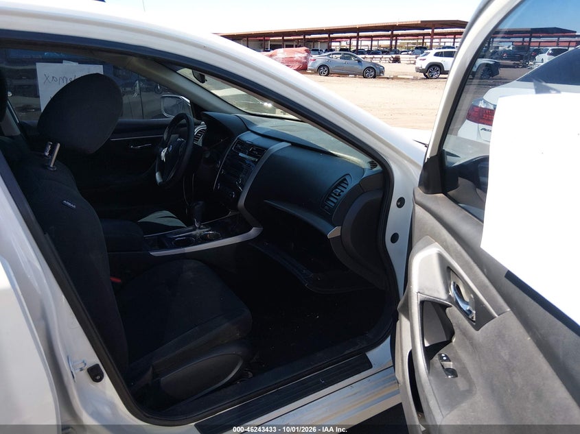 Nissan Altima - фото 5