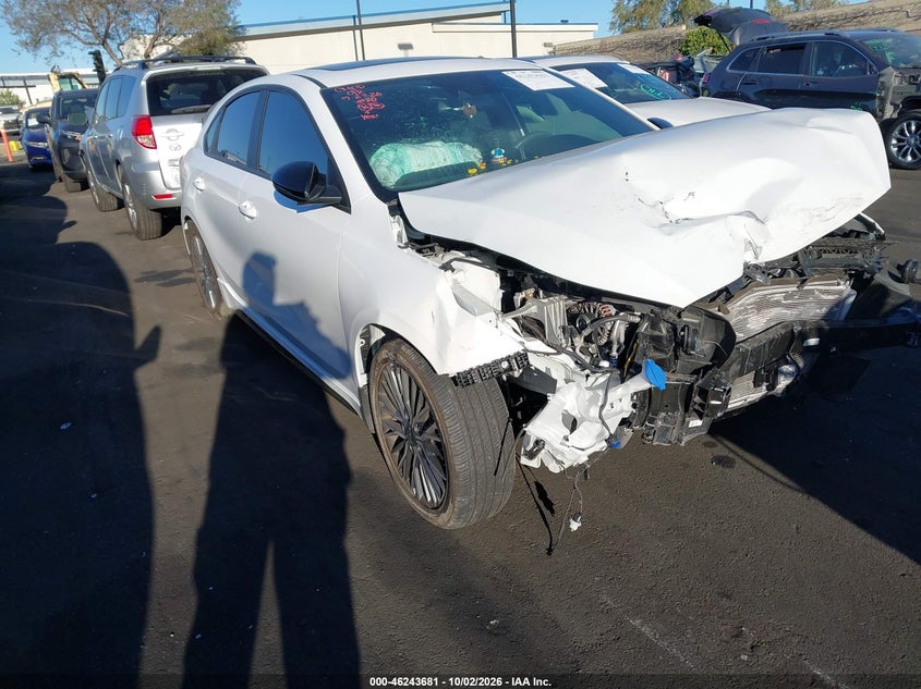 Vin: 3kpf54ad7re772780, lot: 46743675, kia forte gt-line 2024 img_1