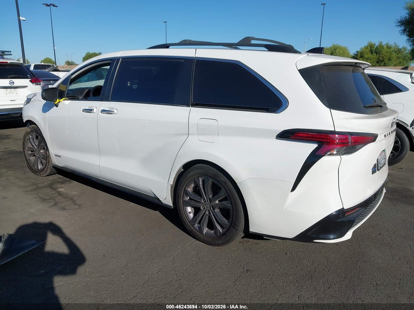 Vin: 5tdxrkec2ms042031, lot: 46743688, toyota sienna xse 20213