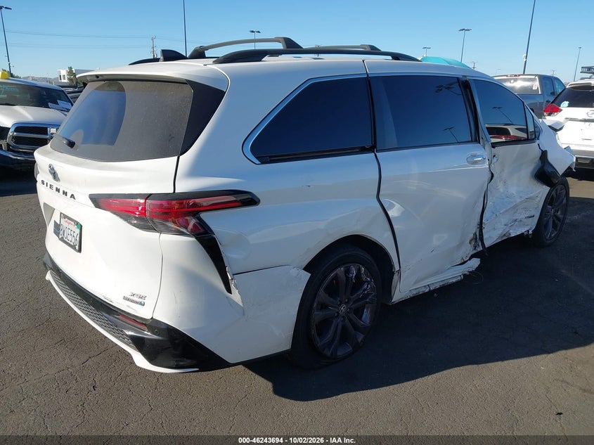 Vin: 5tdxrkec2ms042031, lot: 46743688, toyota sienna xse 20214