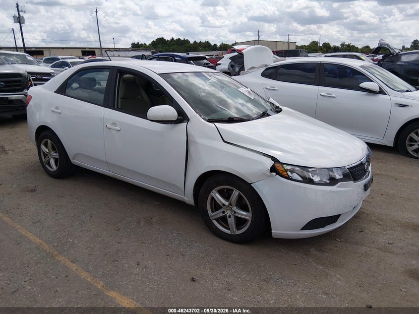 Vin: knaft4a23b5434408, lot: 46743696, kia forte lx 2011 img_1