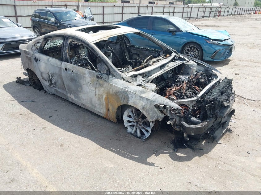 Vin: 3fa6p0hd0lr136071, lot: 46743836, ford fusion se 2020 img_1