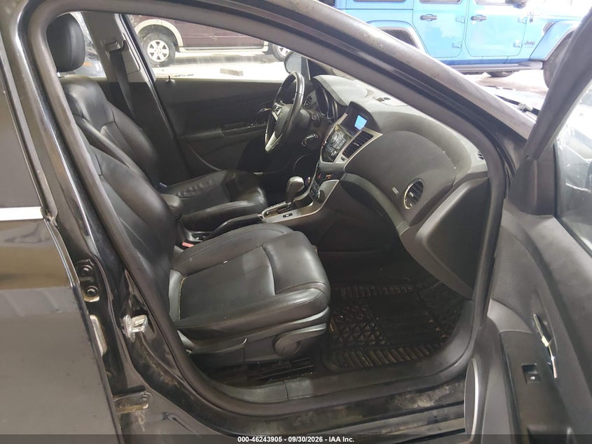 2011 CHEVROLET CRUZE auction photo 5