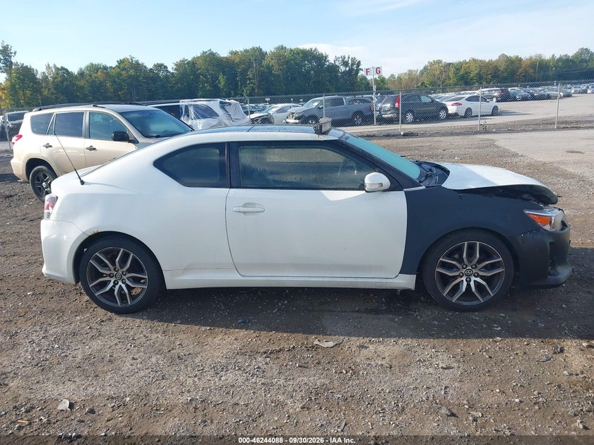 SCION TC 2016 VIN JTKJF5C74GJ019043