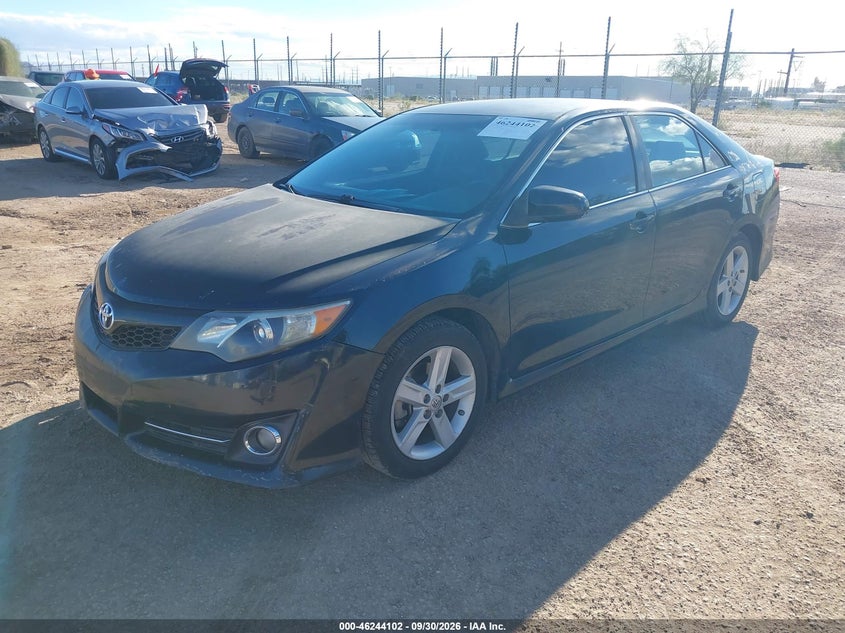 2014 Toyota Camry Se, Normal Wear & Tear, IAAI, VIN 4T1BF1FKXEU325613 — photo 2