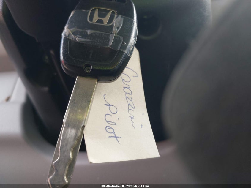 HONDA PILOT 2015 VIN 5FNYF4H90FB059426