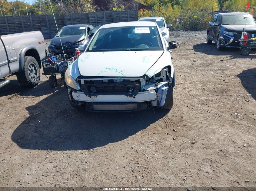 VOLVO C30 2013 VIN YV1672MK7D2309126