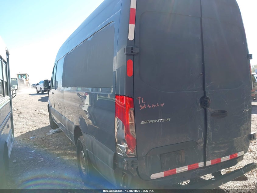 2019 MERCEDES-BENZ SPRINTER 2500 HIGH ROOF V6 · Фото 3