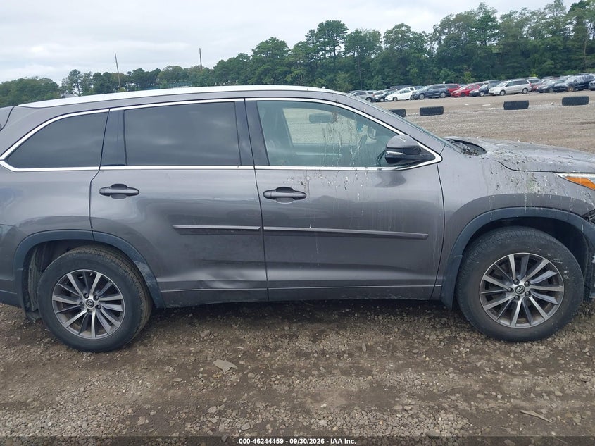 TOYOTA HIGHLANDER - zdjęcie 13