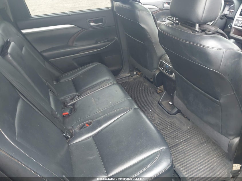 TOYOTA HIGHLANDER - zdjęcie 8