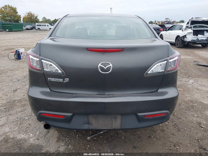 MAZDA MAZDA3 2011 VIN JM1BL1VG3B1421834