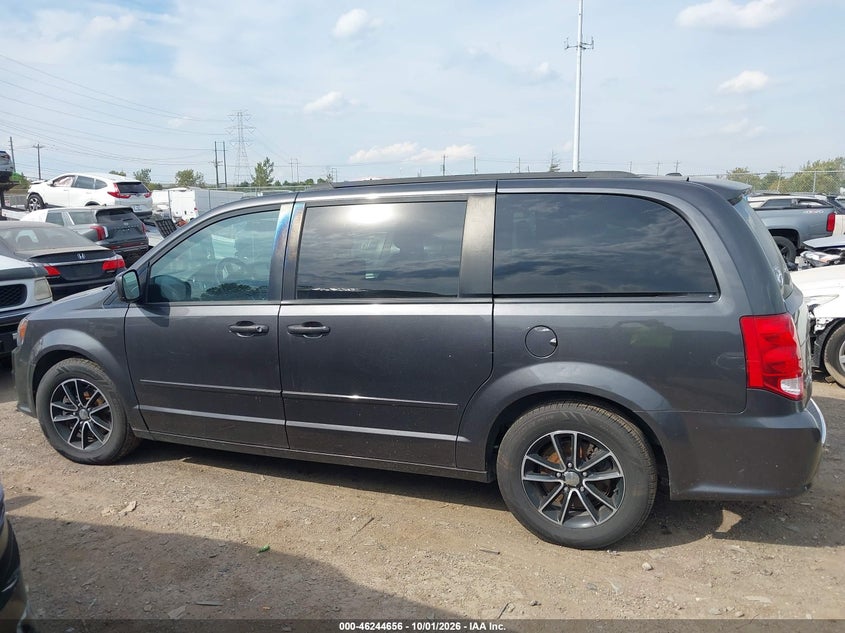 2017 DODGE GRAND CARAVAN GT · Фото 14