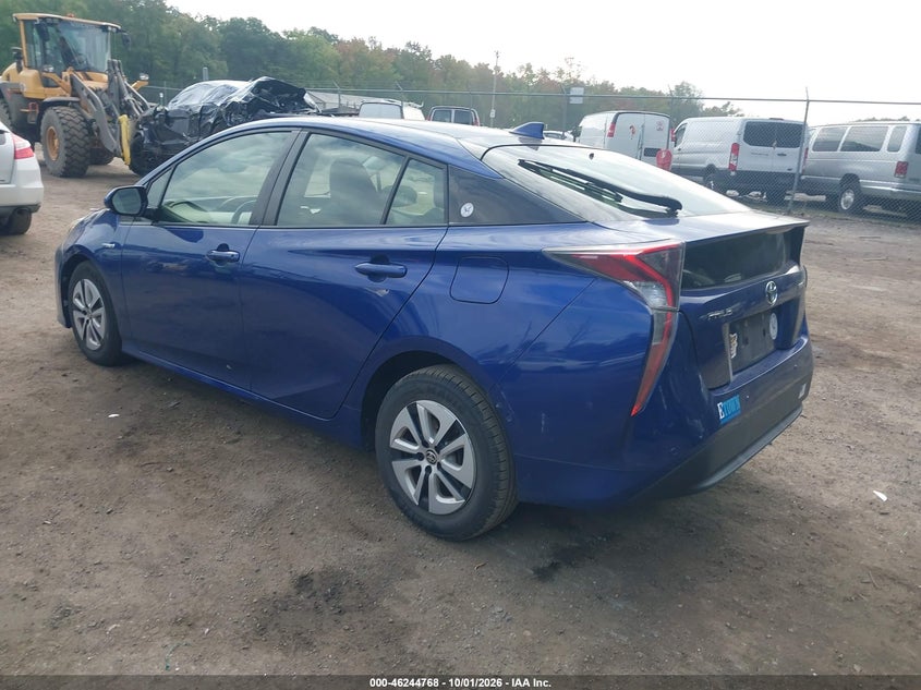 Vin: jtdkarfu0h3046376, lot: 46744794, toyota prius three 20173
