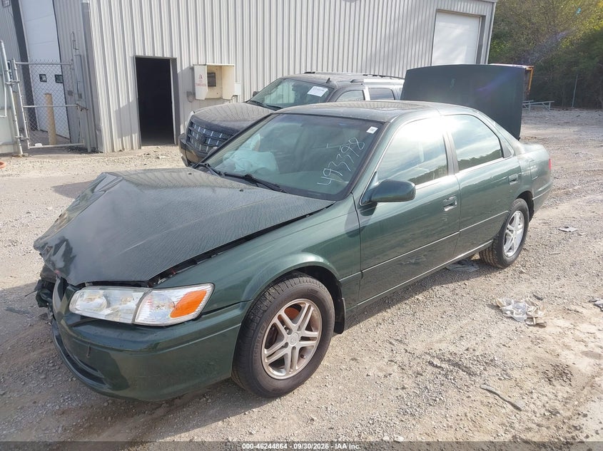 2000 Toyota Camry Le, Front End, IAAI, VIN JT2BG22K3Y0493398 — photo 2